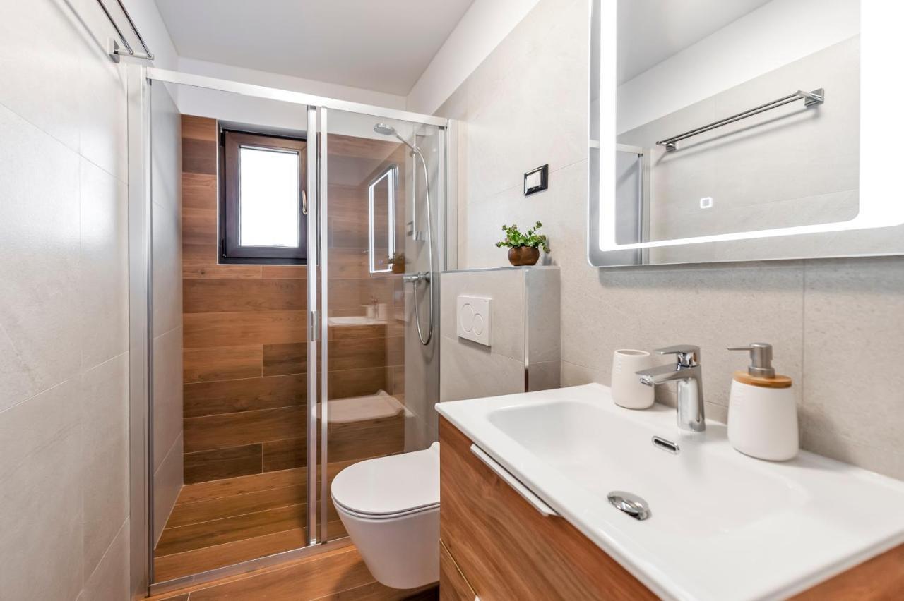 Sanja-new Renovated Apartment *