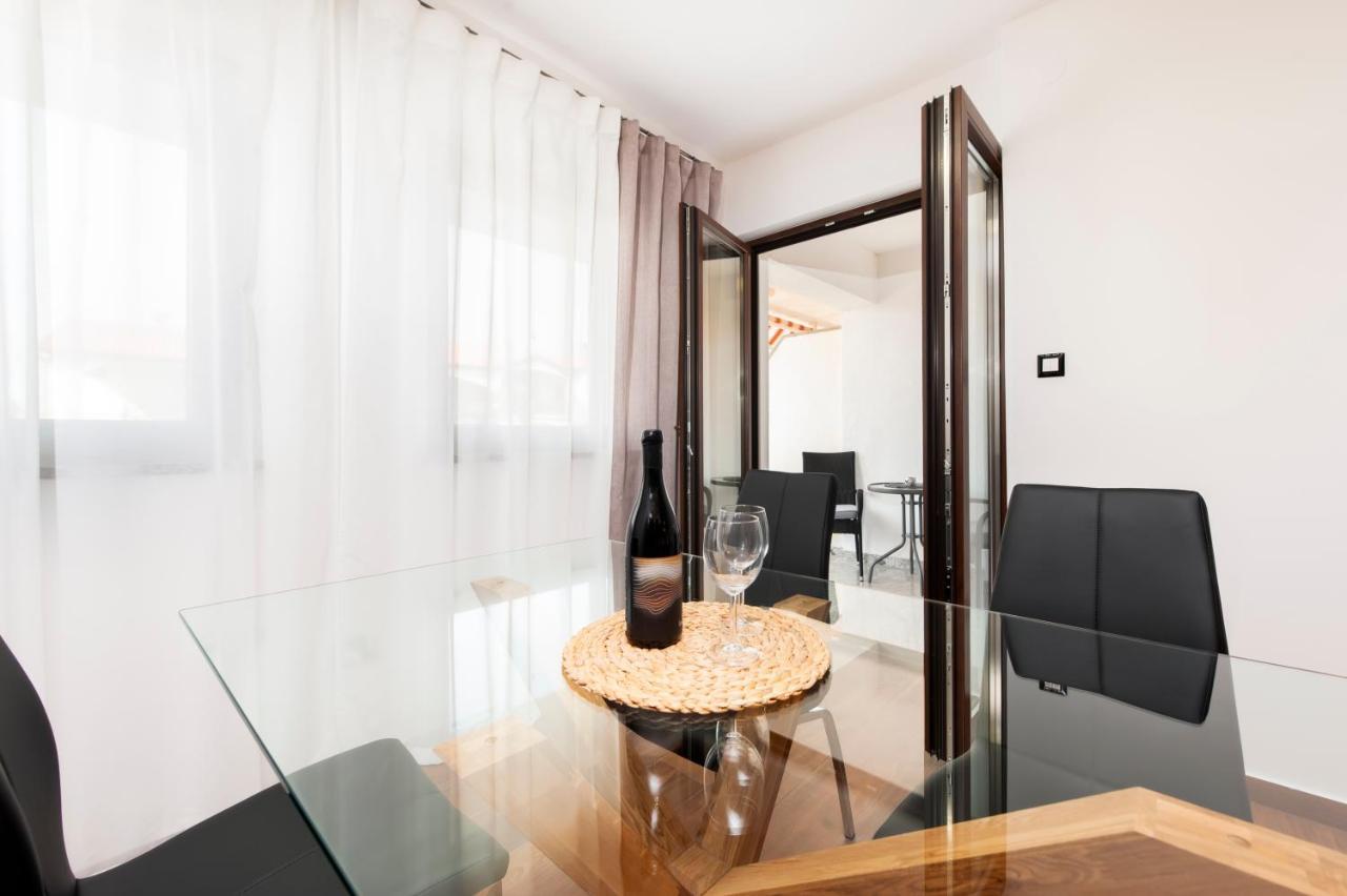 Sanja-new Renovated Apartment *