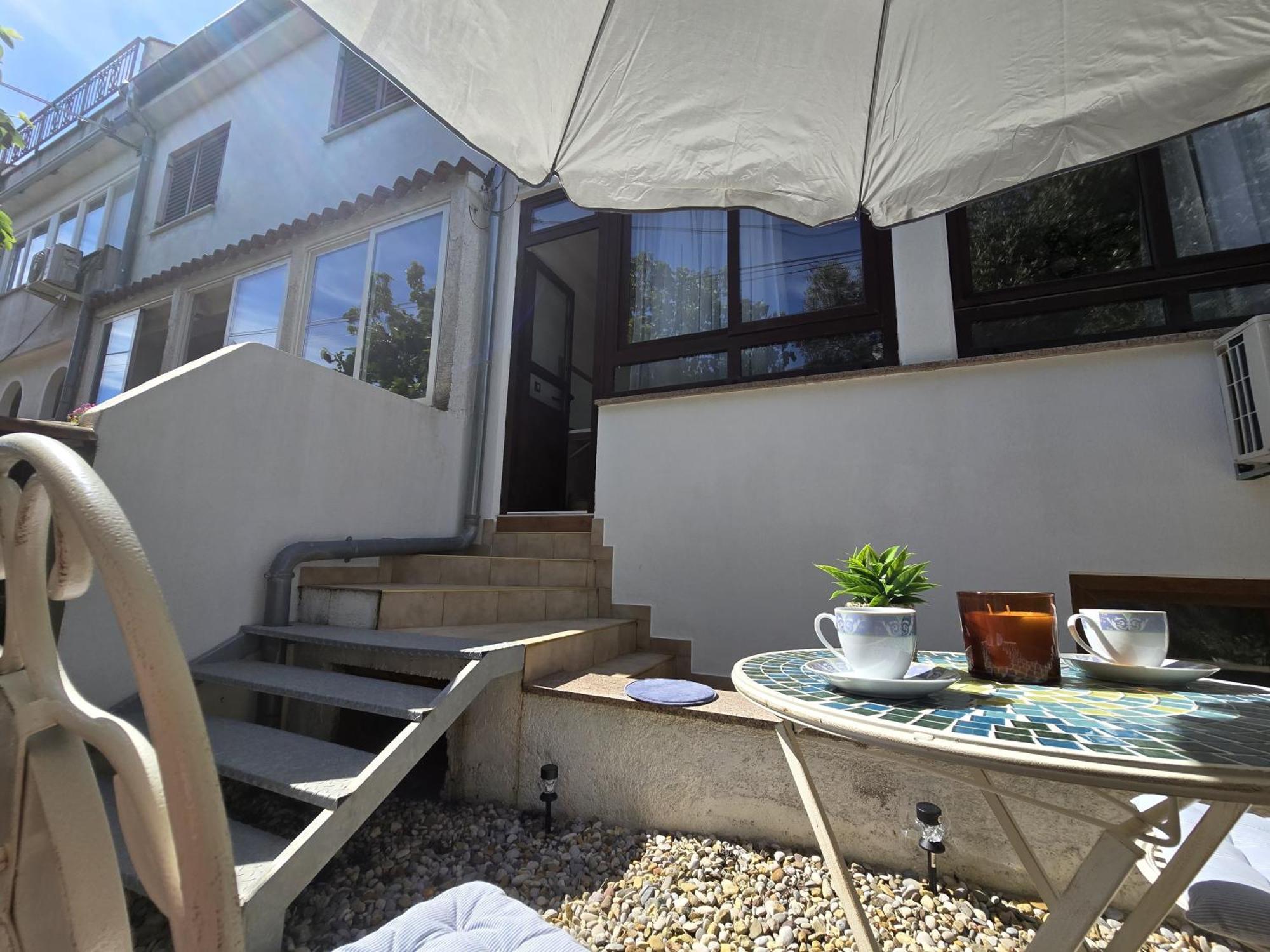 Apartment Sanja-new Renovated